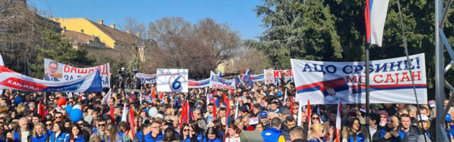 Opozicija optužuje SNS za ucenu: Dolazak na miting ili otkaz
