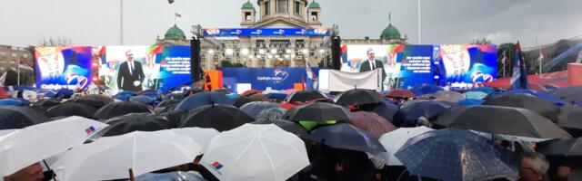 Vučićev „kontramiting“: Organizovano i neorganizovano ludilo