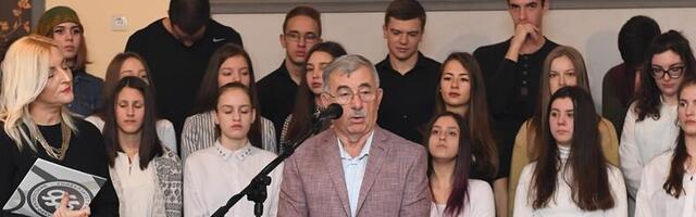 Rukovodstvo gimnazije se oprostilo od Budimira Mihajlovića