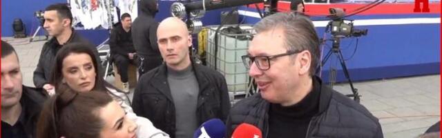 VUČIĆ ZA "NOVOSTI" NA SVENARODNOM SKUPU: Mnogo sam srećan što sam mogao da dočekam naše Srbe sa Kosova i Metohije! (VIDEO)
