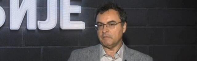 JOVO BAKIĆ NASTAVLjA DA PRETI NASILjEM: Prinuditi Vučića da nam preda vlast (VIDEO)