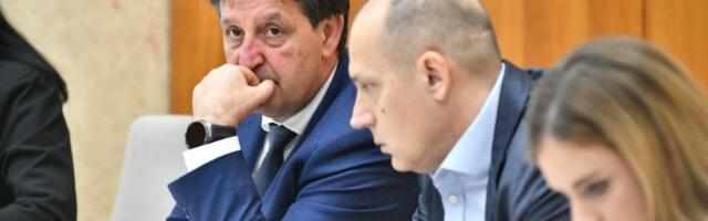 Procurela prepiska kavčana o bezbednosnim strukturama: Gašić, Lončar, Vulin; Zvicer tvrdi da je Srbija "najgora zemlja"