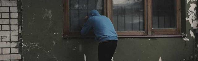 Razbojnik osuđen na šest i po godina zatvora: Pljačkao kuće u Novom Miloševu i Jarkovcu