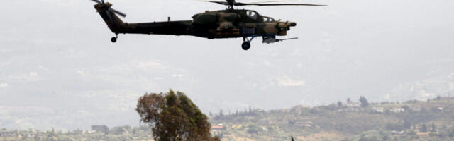 Руски борбени хеликоптери Ми-28 лете изнад Техерана