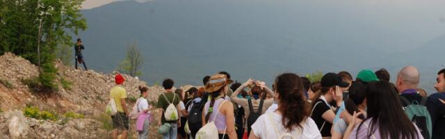 Niški izviđači ističu značaj zaštite životne sredine „promotivno – ekološkom“ šetnjom u Sićevu