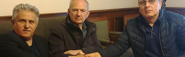 Novi poslanički klub u Skupštini Srbije, prethodni se raspao zbog razgovora sa Vučićem