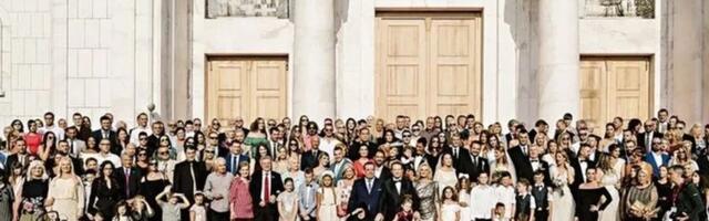Porodica - Tekst Bogoljuba Karića