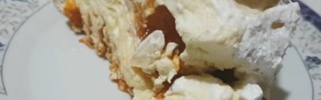 NAJKREMASTIJA TORTA SA BANANAMA! Desert koji će vas oduševiti! /VIDEO/