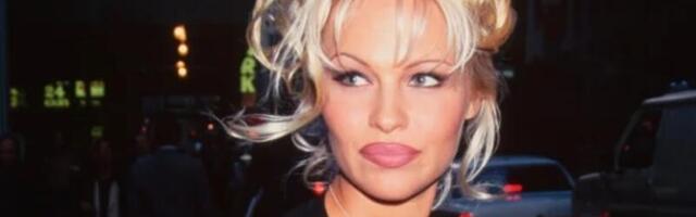 Kako je Pamela Anderson ponovo postala modna ikona