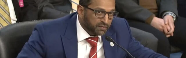 Šef FBI-a opet na udaru: Tvrde da je elitnim agentima naredio da voze pijane drugarice svoje devojke