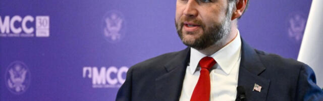 Венс упозорио Иран: Не покушавајте да нас преварите