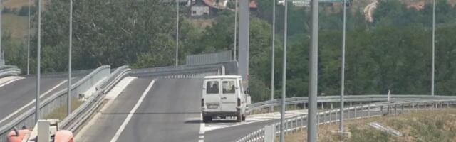 Vozači, ovo morate znati! Na delu auto-puta saobraćaj obustavljen u dve trake, u funkciji samo preticajna