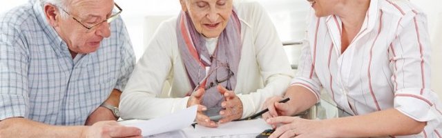 LEPA VEST ZA PENZIONERE! neke banke su im već dans uplatile novac na račun! I PENZIJU I DODATAK