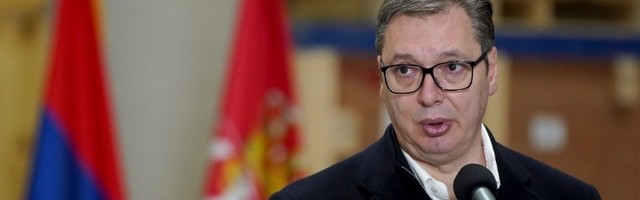 "Vučić prekršio Ustav više stotina puta"