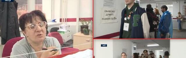 Studenti "okupirali" NSZ u Nišu: Da li je potrebna partijska partijska knjižica SNS i kako doći do posla u Ćacilendu?