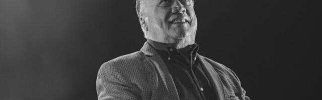 OKUPLJANJE ŠIROM SVETA ZBOG SMRTI HALIDA BEŠLIĆA! Građani iz preko 50 gradova odaju poslednju počast preminulom pevaču!