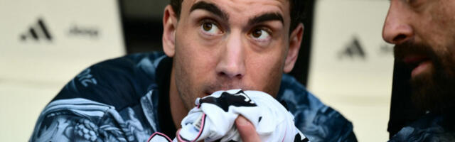 STRAŠNE VESTI! Dušan Vlahović doveden u vezu s elitnom prostitucijom?!