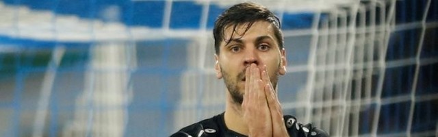EKSKLUZIVNO! Dragović u Beogradu! Zvezdina ŽELJA viđena u pratnji menadžera na AERODROMU! /FOTO/