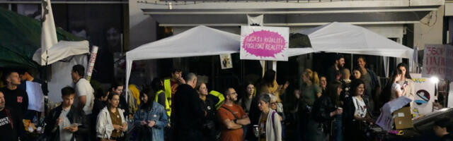 TEROR NAD GRAĐANIMA Blokaderi zapušili centar Beograda, 13 dan drže RTS pod opsadom