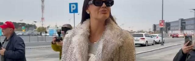 "Zvali su me klempava i daska" Kaći Grujić otac pomogao da ugradi silikone, branio je i od majke: "Neću da..."