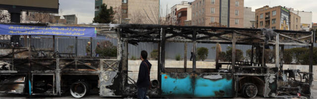 Упр­кос ра­то­бор­ним из­ја­ва­ма, Трамп од­у­стао од на­па­да на Иран