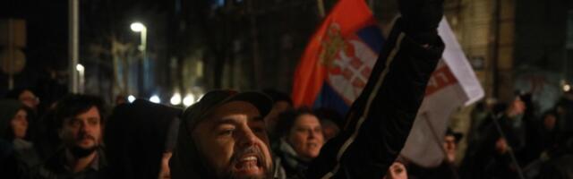 Napeto na skupu u Beogradu: Privedeni simpatizeri Milana Nedića (FOTO/VIDEO)