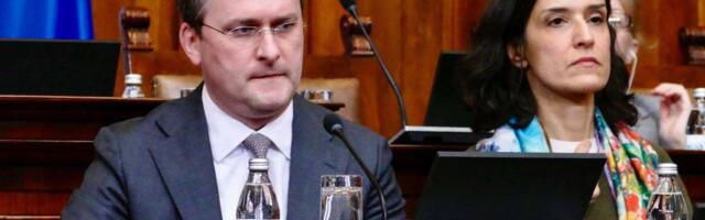 Taktičko povlačenje ministra u skupštini