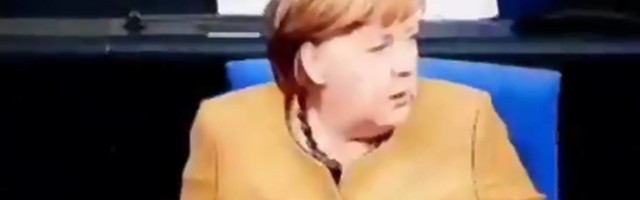Video sa Angelom Merkel i njenom maskom gleda ceo svet - ljudi joj se smeju jer je ista kao oni