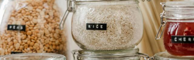 Da li med sme u vruć čaj i da li je podgrejani pirinač opasan? Razbijamo najčešće zablude o ishrani