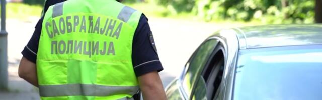 PIJAN KAO LETVA! Usred bela dana naduvao 3,22 promila - policija ga isključila iz saobraćaja
