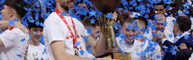 "Ovo je posebno, prvi trofej kao kapiten..." (Video/Foto)