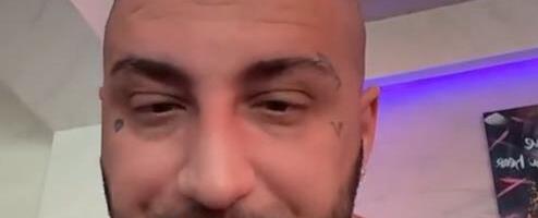 SKANDAL! VUK MOB IZAZVAO BES NA MREŽAMA: Objavio fotografiju u naci uniformi, vređao Jevreje i salutirao Hitleru! Ovo je reakcija Instagrama (FOTO)