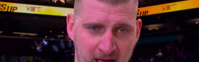 Jokić nikad skromniji, a ima razloga da bude pun sebe, reči posle istorijske noći opisuju njegov karakter