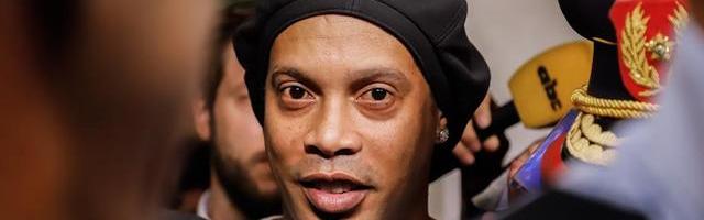 IZ ZATVORA: Ronaldinjo predstavio novog saigrača – Pabla