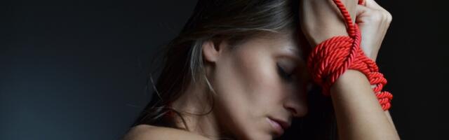 Kinbaku - Japanska erotska umetnost vezivanja