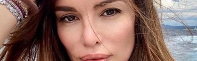 SEVERINA POBEDILA KORONU! Pevačica posle 14 dana izašla iz SAMOIZOLACIJE - evo kako IZGLEDA! (FOTO)