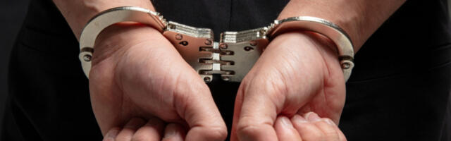 DOLIJALI PROVALNICI Pali nakon obijanja trafike  a u kolima  pronađeni kradeni agregati