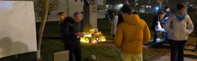 Oskrnavljen spomenik ukrajinskom pesniku Tarasu Ševčenku u Novom Sadu