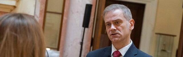 Stefanović: Vučević se u beščašću pridružio svom šefu Vučiću