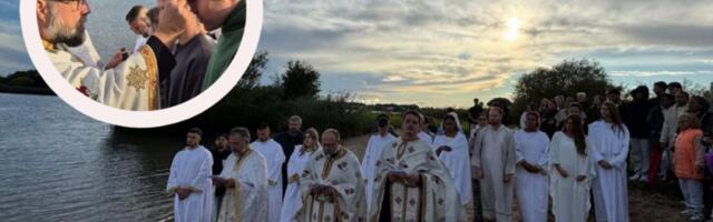 10 HOLANĐANA U JEDNOM DANU PREŠLI U PRAVOSLAVLJE: Veličanstveno saborno krštenje u reci Lek (FOTO)