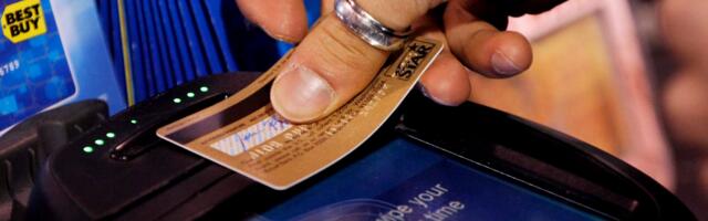 Rast bezgotovinskog plaćanja u Srbiji: Karticama obavljeno više od 211 miliona kupovina u trećem kvartalu