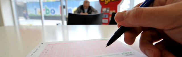 Preko 70 miliona dobio na Loto-u, pa sve uložio PO BALKANU: Bankrotirao i ostao bez dinara, a onda je...