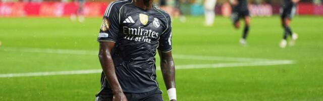 Spektakl nad spektaklima: Vinisijus ludim driblinzima nanizao četiri fudbalera Barse i postigao prelep gol