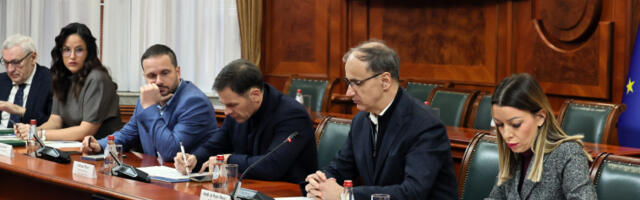 Премијер Мацут одржао прву седницу радног тима за утврђивање инвестиционих пројеката 2028-2030.