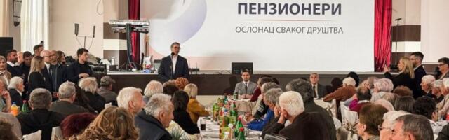 Predsednik Republike Srbije na tribini Fonda PIO u Sevojnu