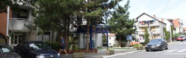 KAKAV BLAM! Da li je ovo "najmasovniji skup" u istoriji blokadera? Najavljivali hiljade a jedva skupili TRI čoveka (FOTO)