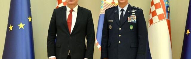 Milanović opet nešto spletkari: Sa NATO generalom većao o Kosovu i Metohiji