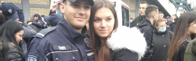 SMIRIĆU SE KADA MAJKA UBICE  BUDE IZA REŠETAKA – TAMO JOJ JE I MESTO! Zorica Panić, kojoj je monstrum ubio dvoje dece, nastavlja borbu za pravdu