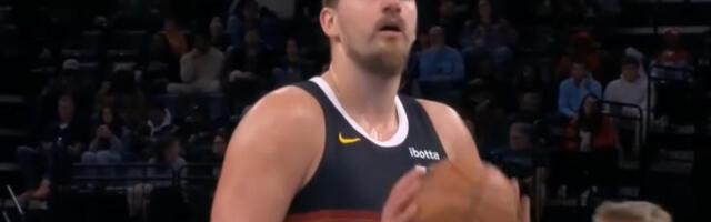 Nestvarni Jokić “izvadio kestenje iz vatre” i odveo Denver do nove pobede