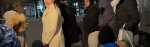 Pogledajte šta je Cecin unuk uradio ispred Hrama, potezom oduševio sve: Ceca se okrenula i ovako reagovala